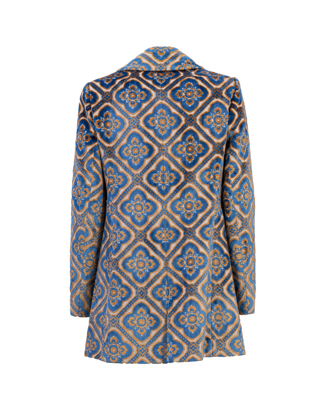 shop ETRO Saldi Cappotto: Etro cappotto in velluto.
Chiusura frontale con bottoni.
Spacco centrale sul retro.
Composizione: 53% Viscosa, 47% Cotone.
Fabbricato in Italia.. 11450 0563-0200 number 4237087
